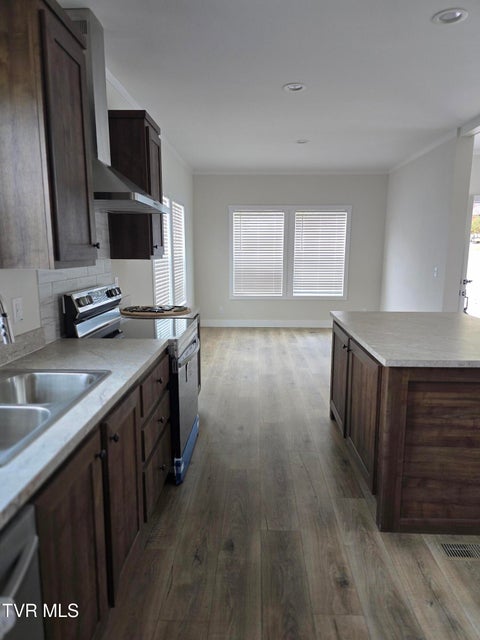 Photo #5: 2204 Oak St Street