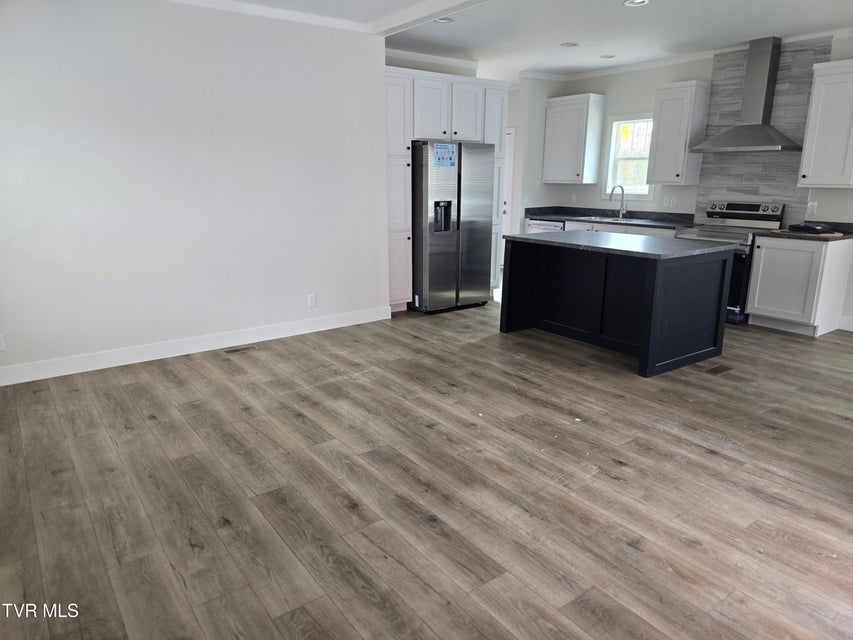 Photo #4: 2204 Oak St Street