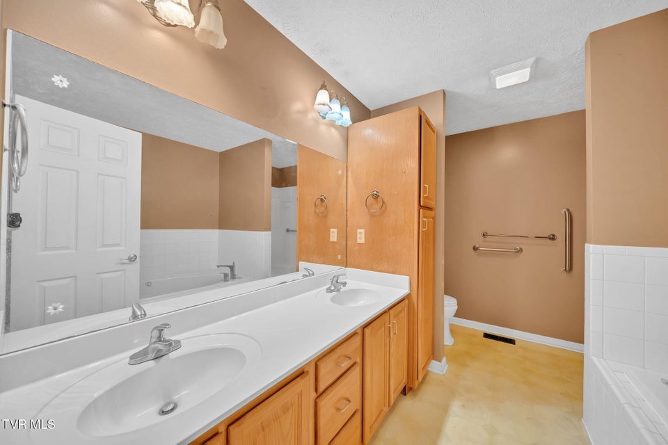 Photo #11: 123 Eastland Drive