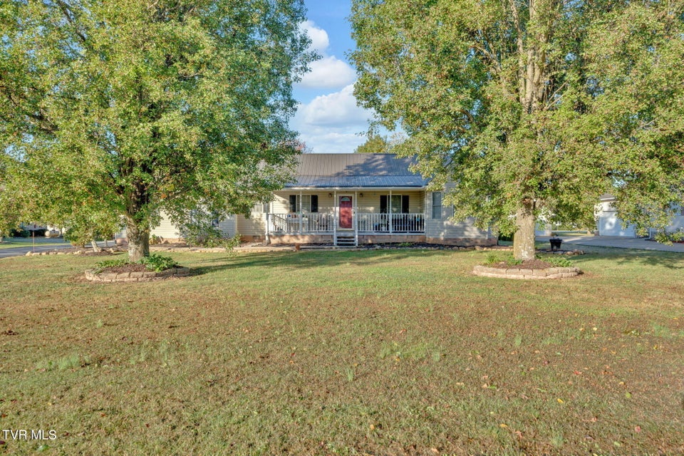 Photo #33: 123 Eastland Drive