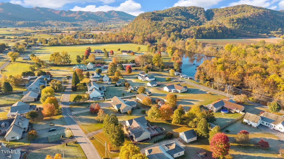 Photo #40: 123 Eastland Drive