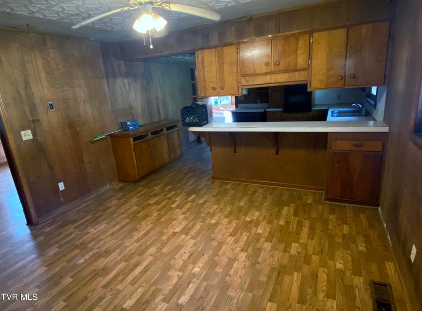 Photo #4: 9906 Dewey Cemetery Road