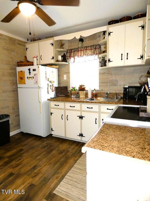 Photo #7: 855 Goolsby Street