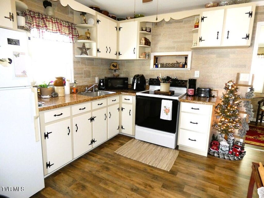 Photo #8: 855 Goolsby Street