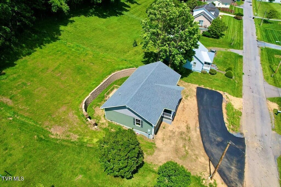 Photo #4: 1441 Old Stage Road