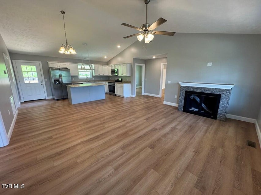 Photo #9: 1441 Old Stage Road