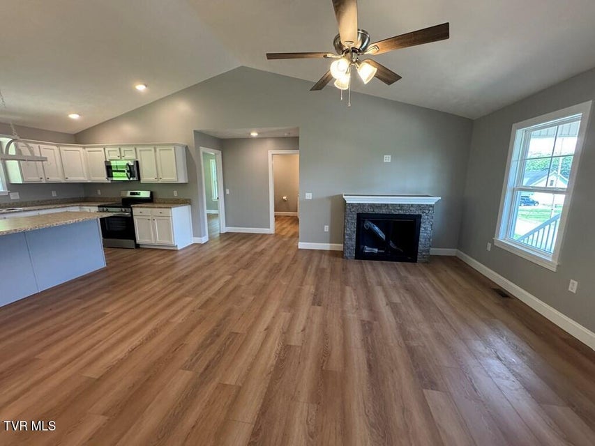 Photo #10: 1441 Old Stage Road