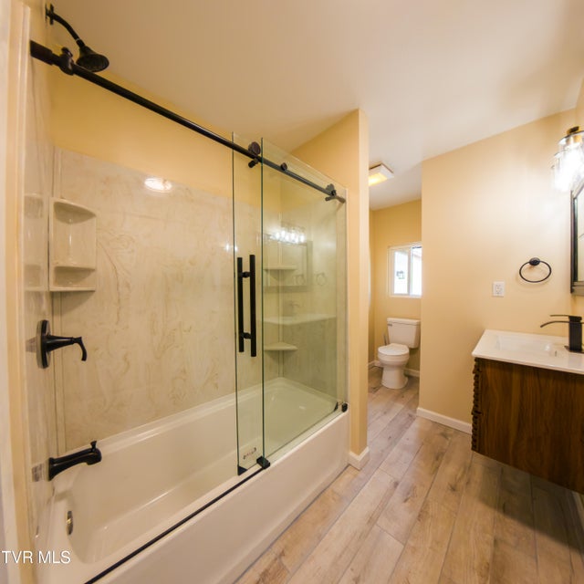 Photo #15: 301 El Paso Drive