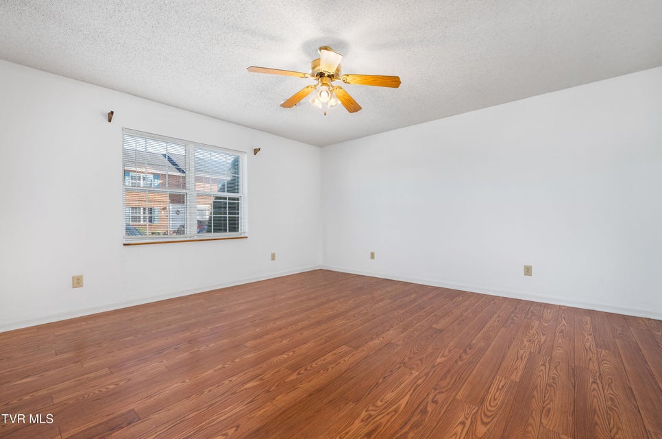 Photo #9: 23 Lexington Court