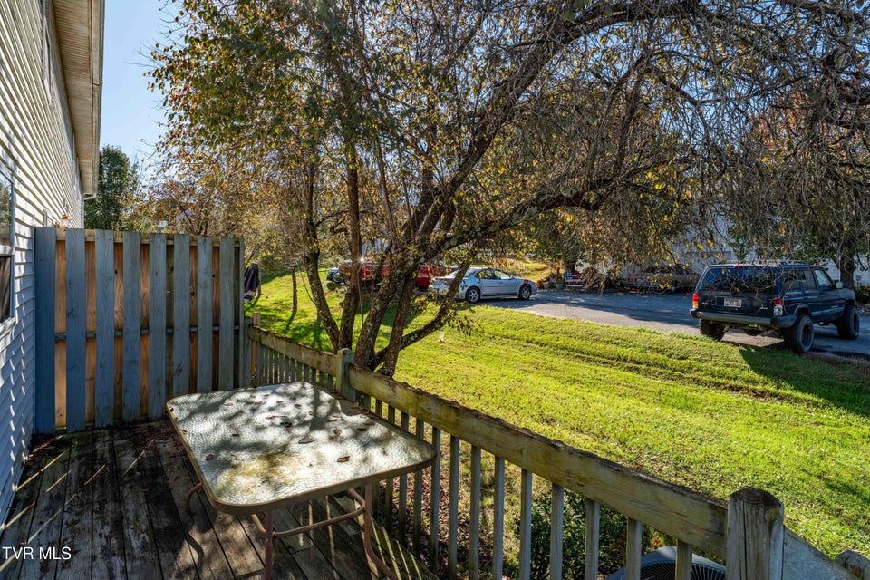 Photo #26: 23 Lexington Court