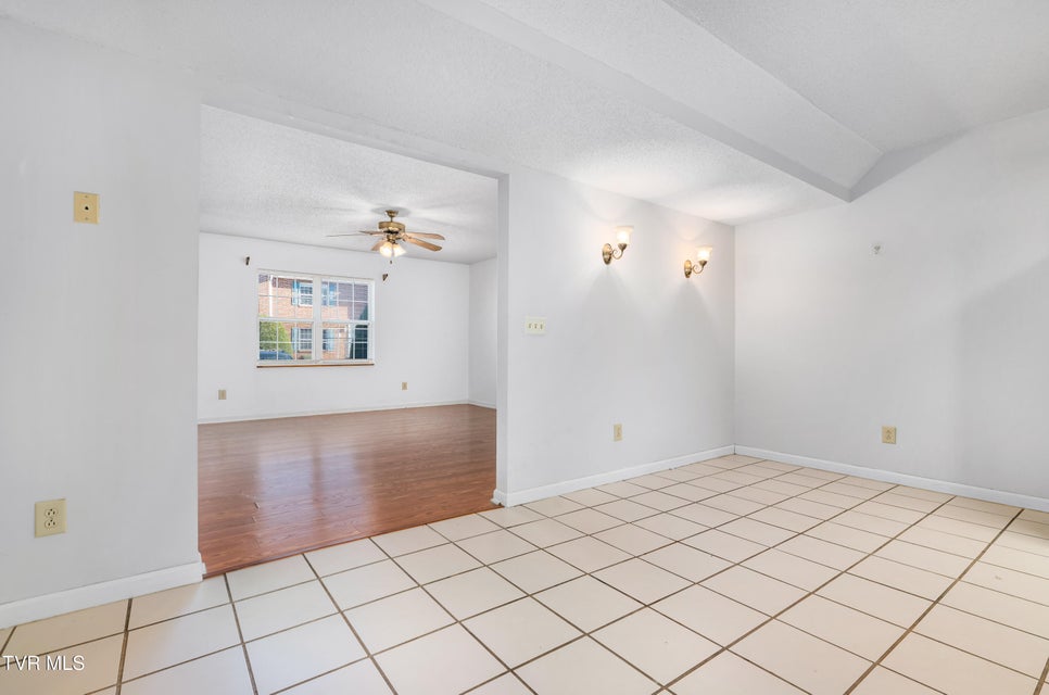 Photo #11: 23 Lexington Court