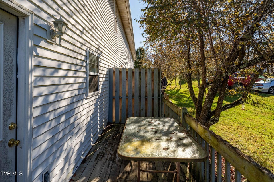 Photo #23: 23 Lexington Court