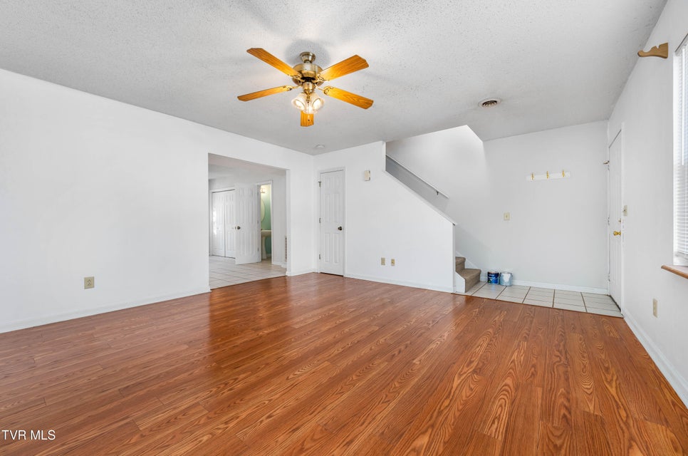 Photo #8: 23 Lexington Court