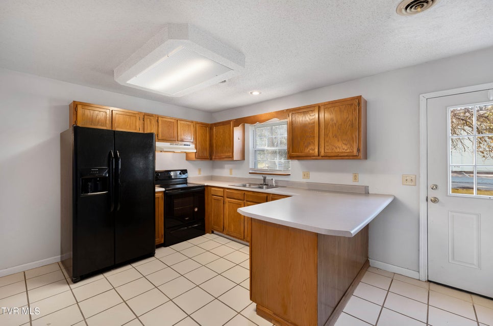 Photo #15: 23 Lexington Court