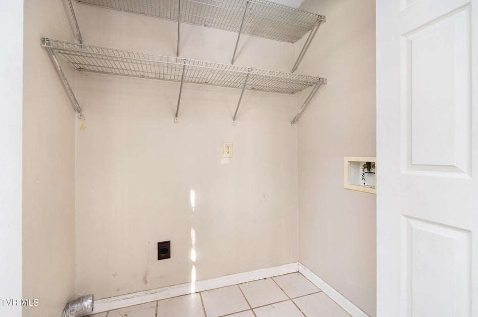 Photo #16: 23 Lexington Court