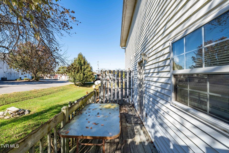 Photo #25: 23 Lexington Court