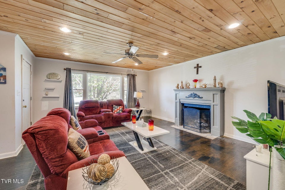 Photo #8: 106 Payne Street