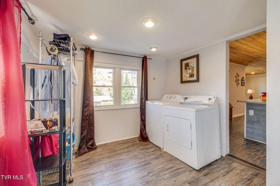 Photo #13: 106 Payne Street