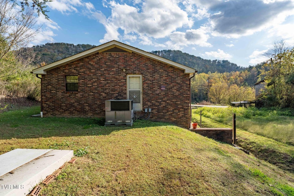 Photo #35: 6935 Kyles Ford Road