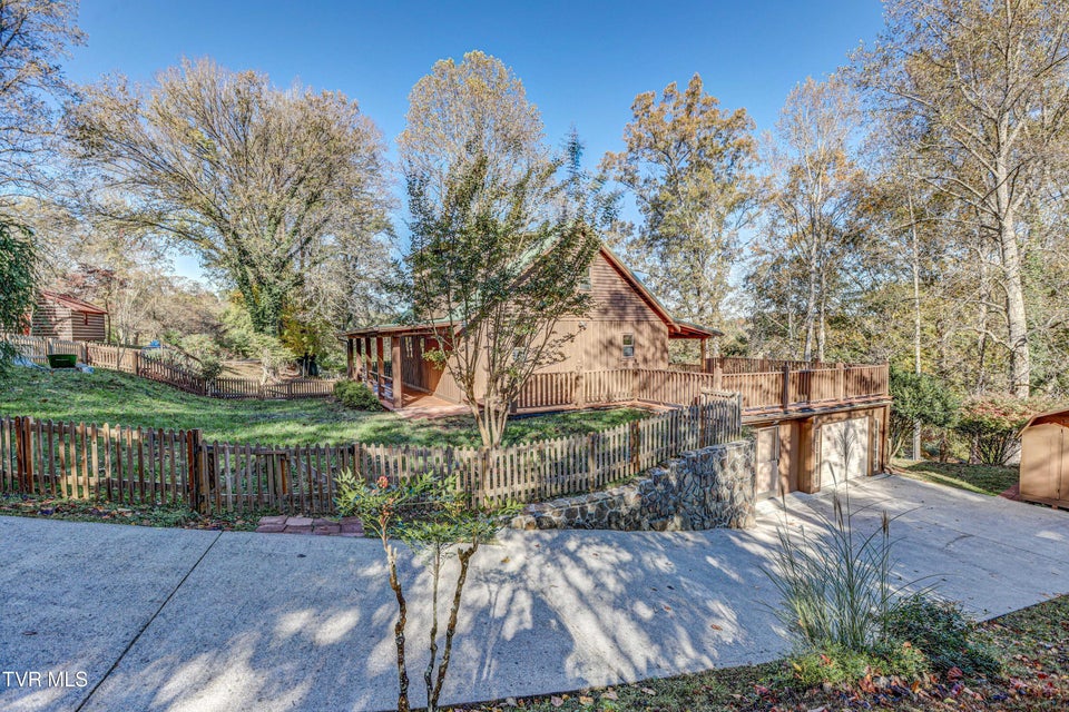 Photo #4: 129 Log Cabin Road