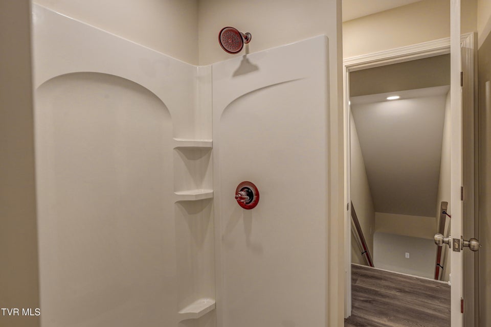 Photo #29: 129 Log Cabin Road