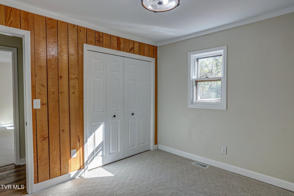 Photo #31: 129 Log Cabin Road