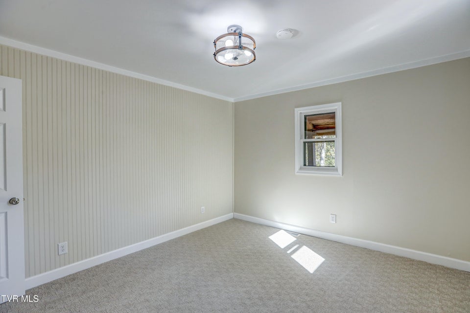 Photo #35: 129 Log Cabin Road