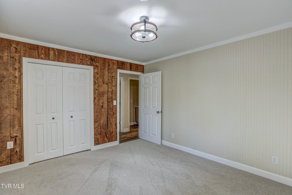 Photo #36: 129 Log Cabin Road