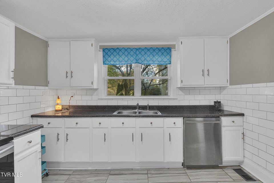 Photo #7: 1304 Chilhowie Avenue