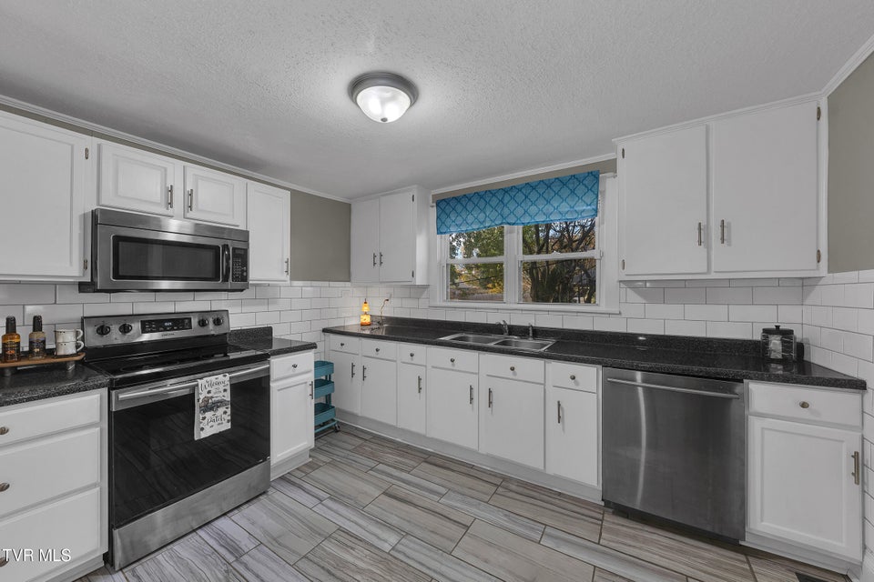 Photo #9: 1304 Chilhowie Avenue