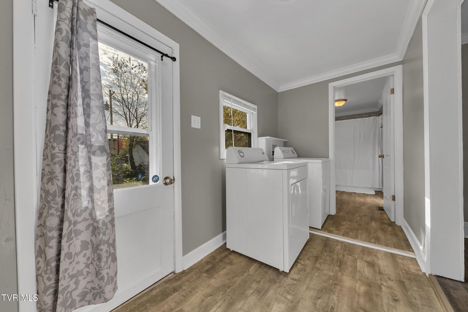 Photo #19: 1304 Chilhowie Avenue