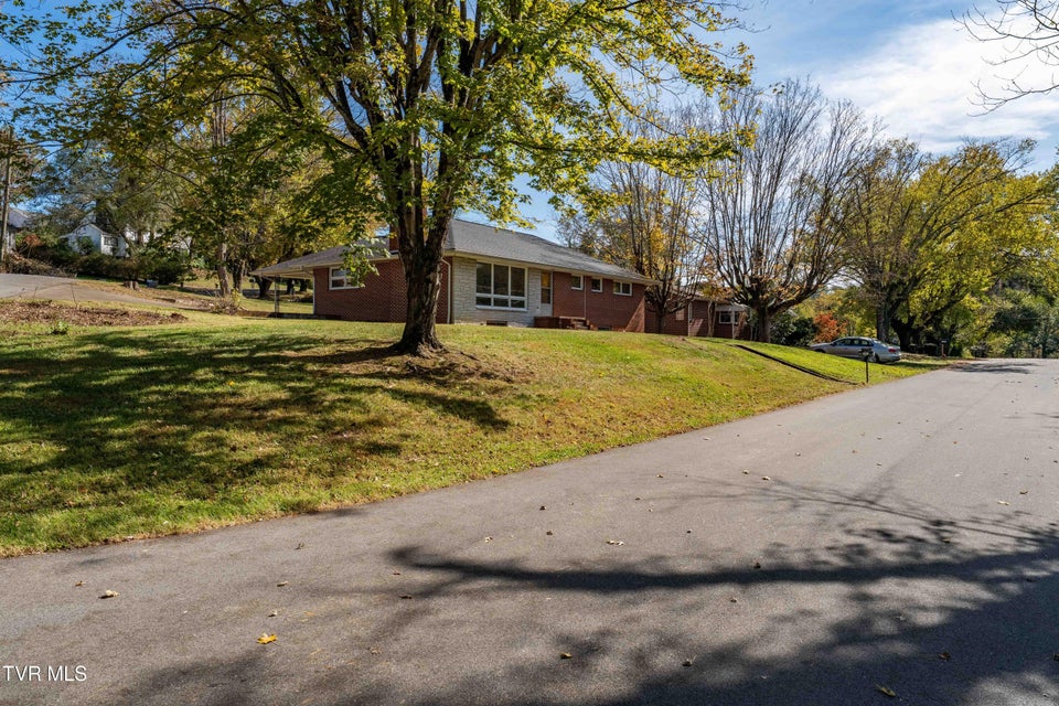 Photo #2: 3601 Montclair Road Road