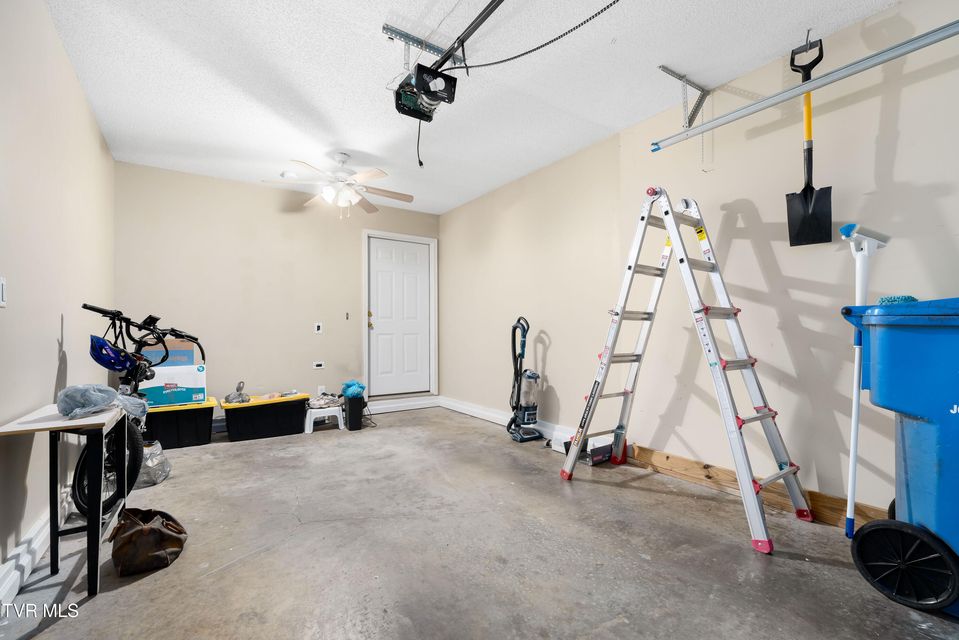 Photo #16: 315 Old Franklin Place