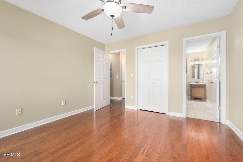 Photo #22: 315 Old Franklin Place