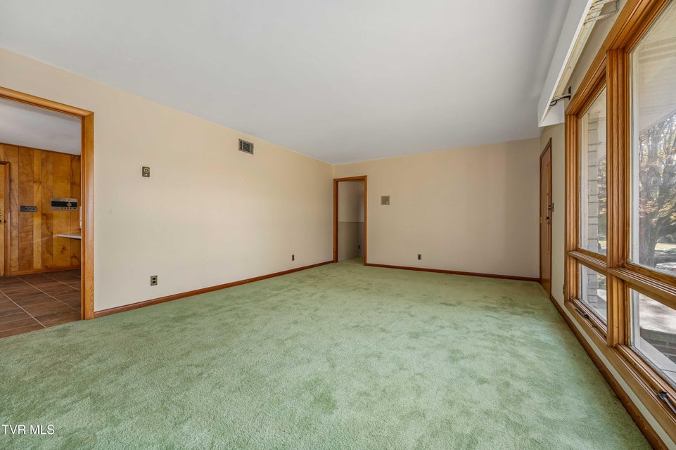 Photo #12: 3601 Montclair Road Road