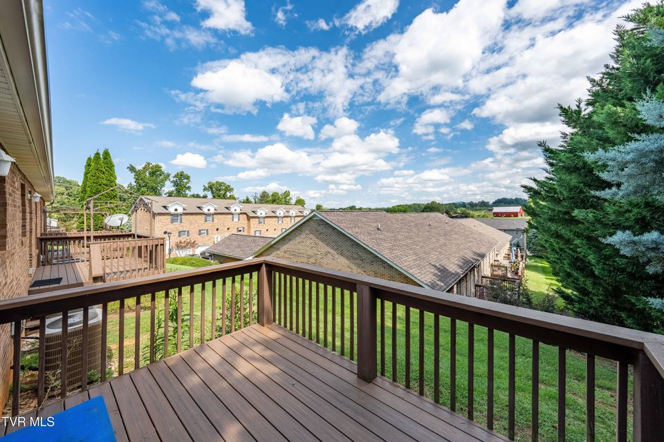 Photo #25: 315 Old Franklin Place