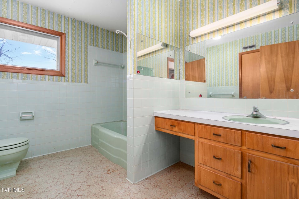 Photo #22: 3601 Montclair Road Road