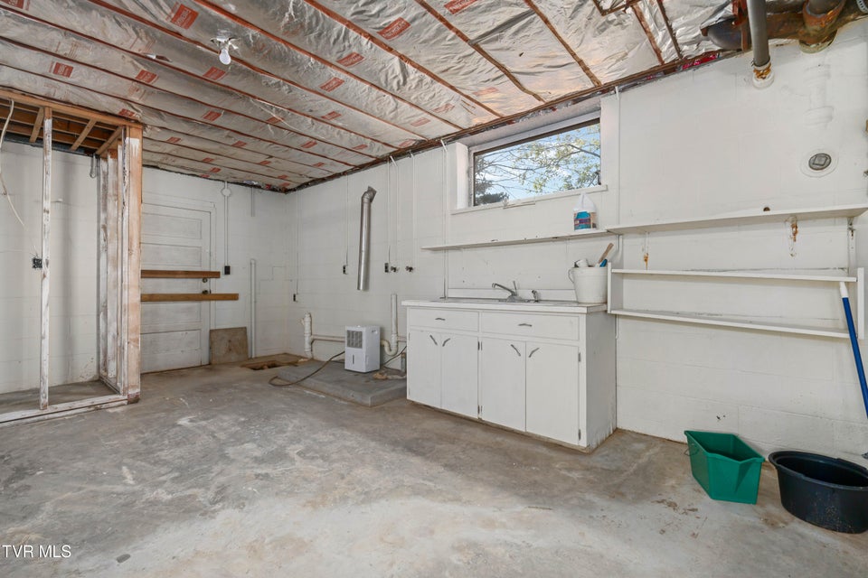 Photo #31: 3601 Montclair Road Road