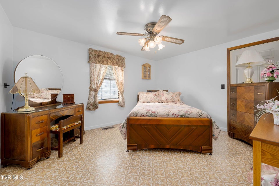 Photo #63: 6935 Kyles Ford Road