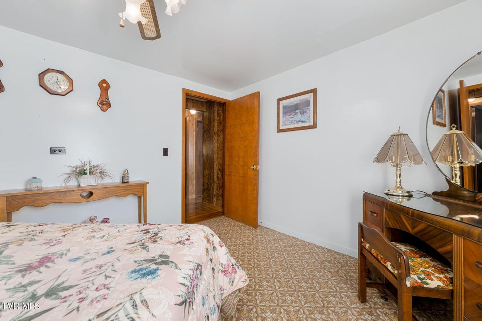 Photo #64: 6935 Kyles Ford Road