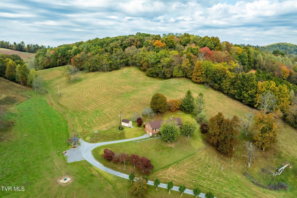 Photo #32: 348 Clinch Valley Road