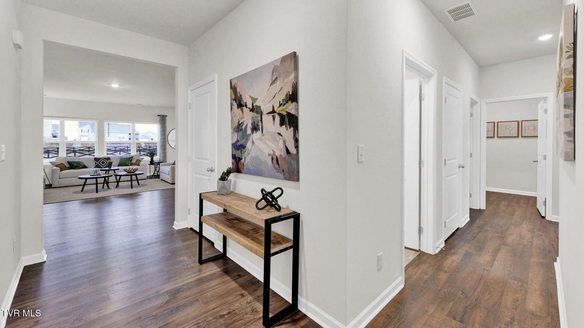 Photo #16: 245 Artist Avenue