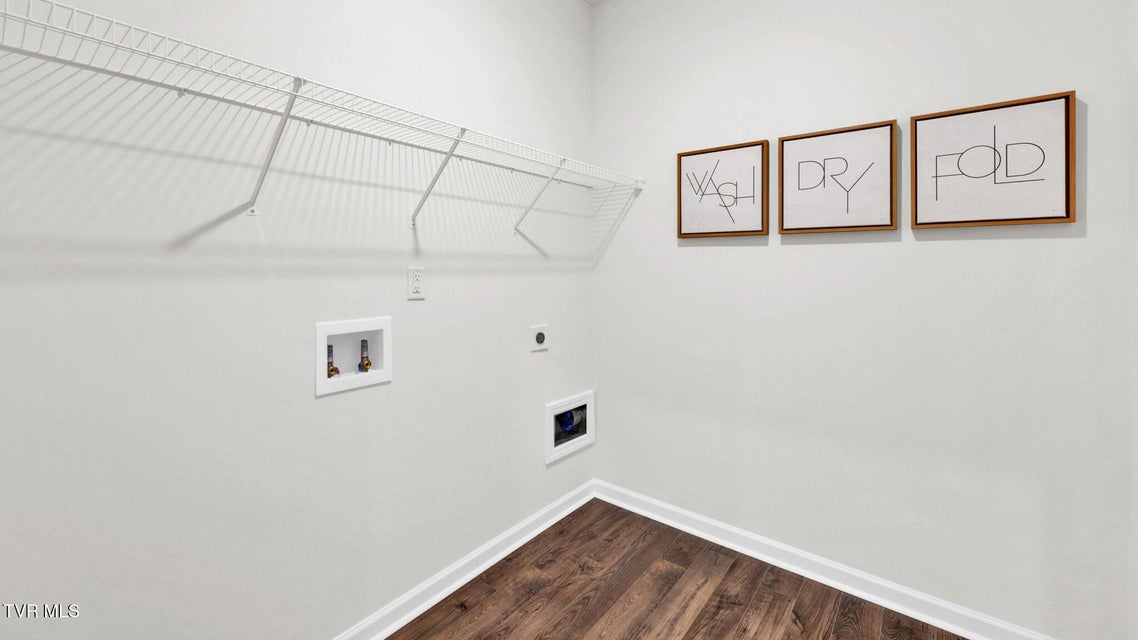 Photo #33: 245 Artist Avenue