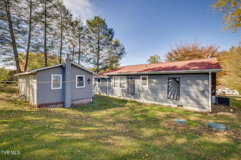 Photo #24: 106 Payne Street