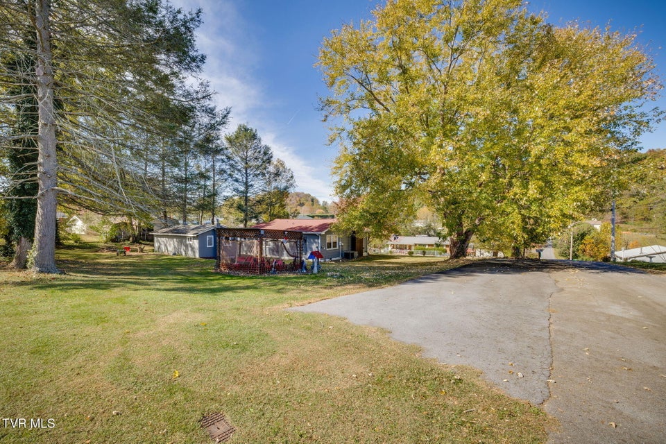 Photo #25: 106 Payne Street