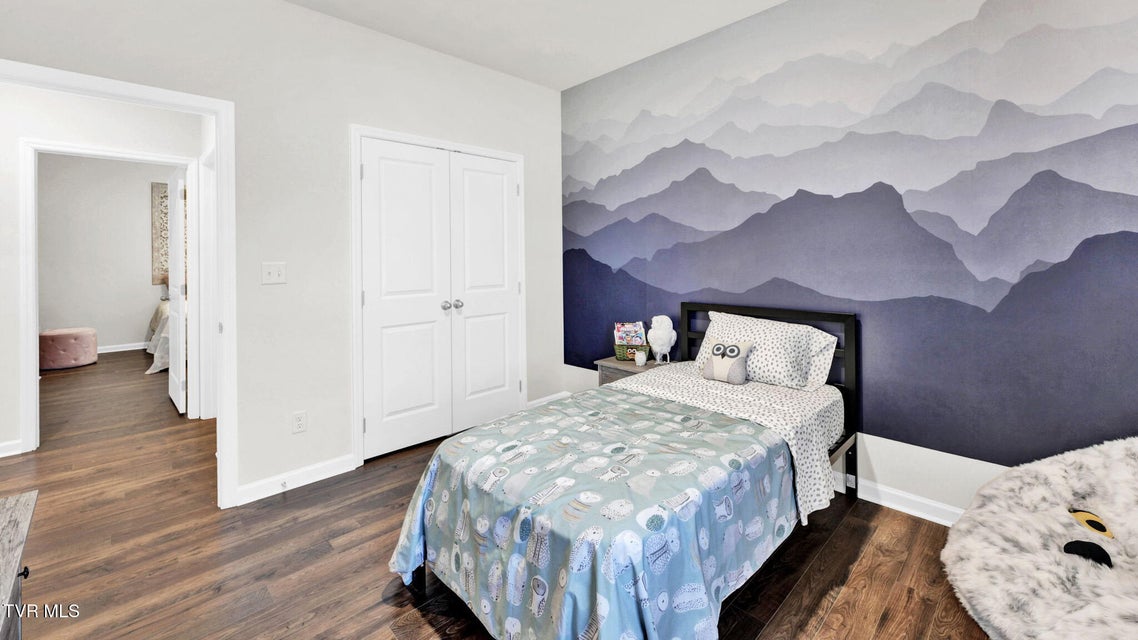 Photo #21: 247 Artist Avenue