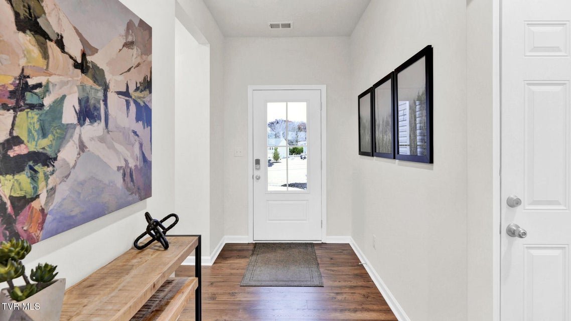 Photo #25: 247 Artist Avenue