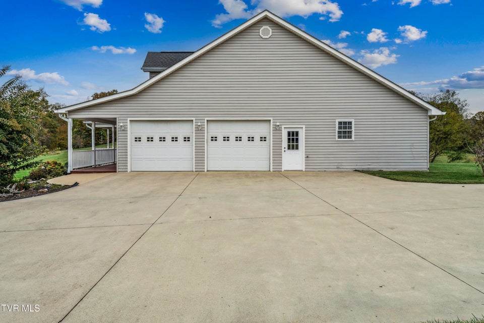 Photo #87: 395 Old Mill Road