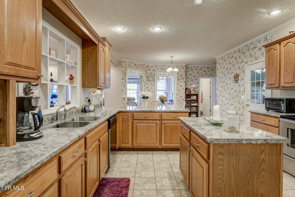 Photo #18: 395 Old Mill Road