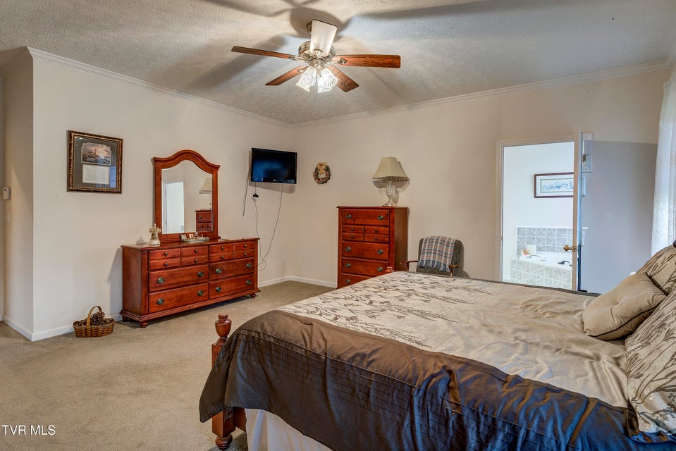 Photo #33: 395 Old Mill Road